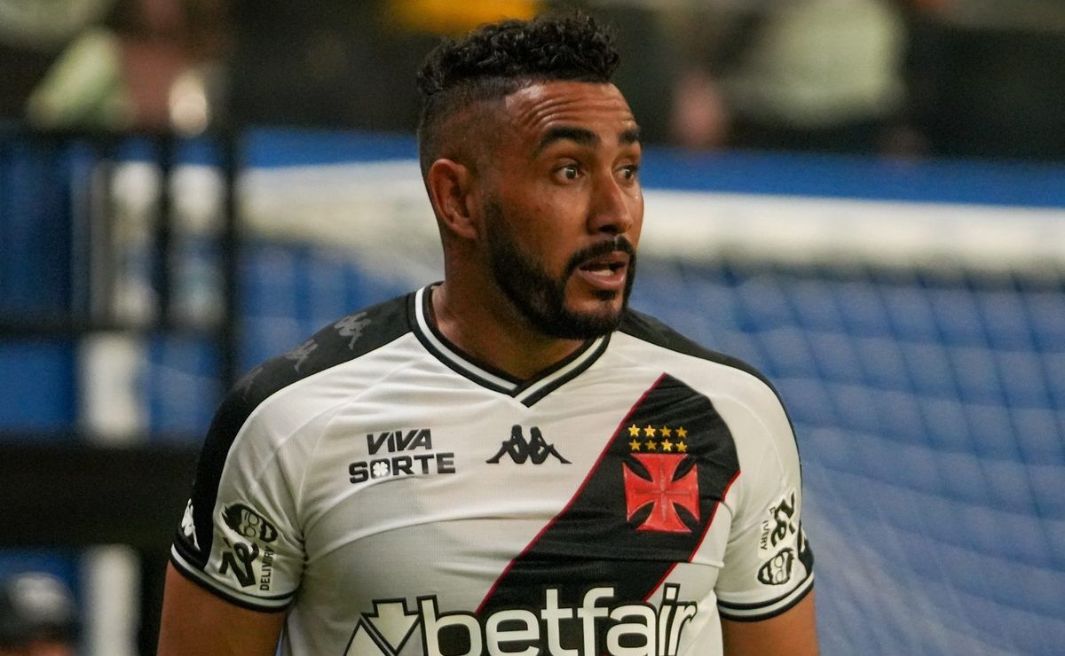 Diniz revela situação de Payet no Vasco e detalha dúvida sobre escalar o camisa 10