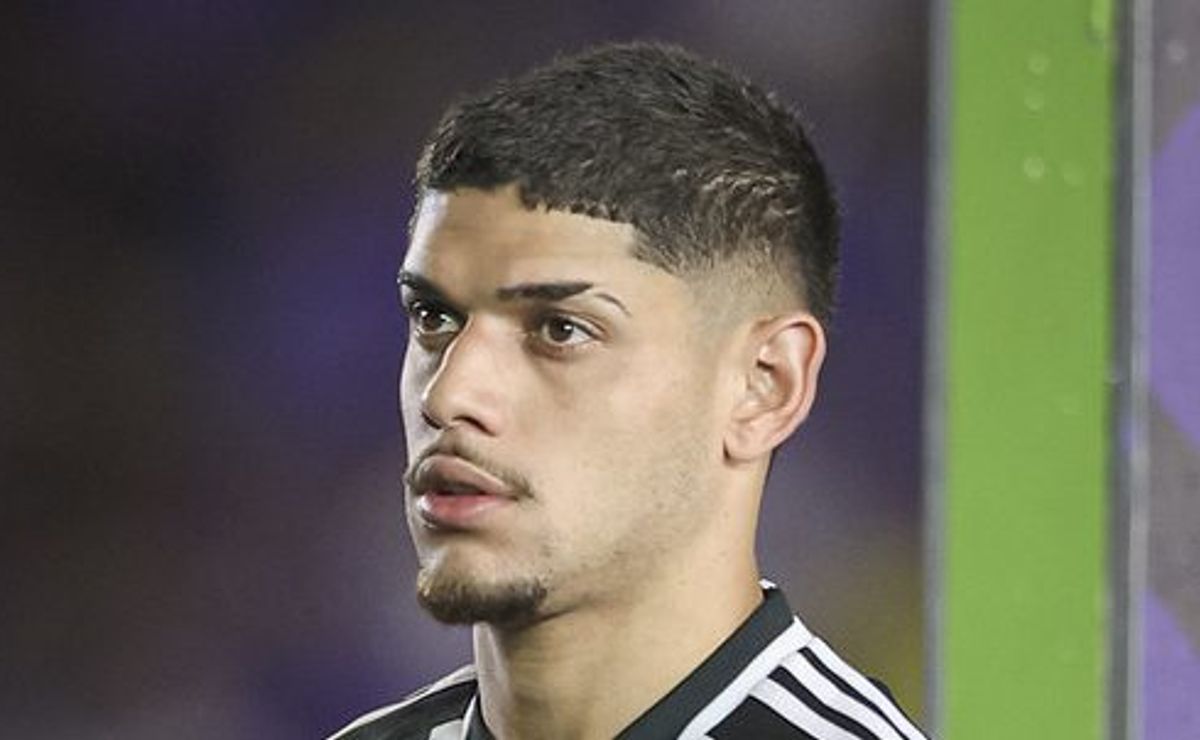 Intermediários revelam a Jorge Nicola que Palmeiras e Clube russo preparam proposta para tirar Rubens do Atlético Mineiro