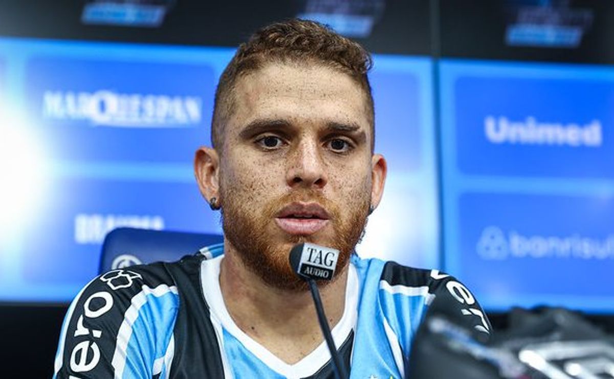 Cuéllar só retorna ao Grêmio após a pausa para o Mundial de Clubes