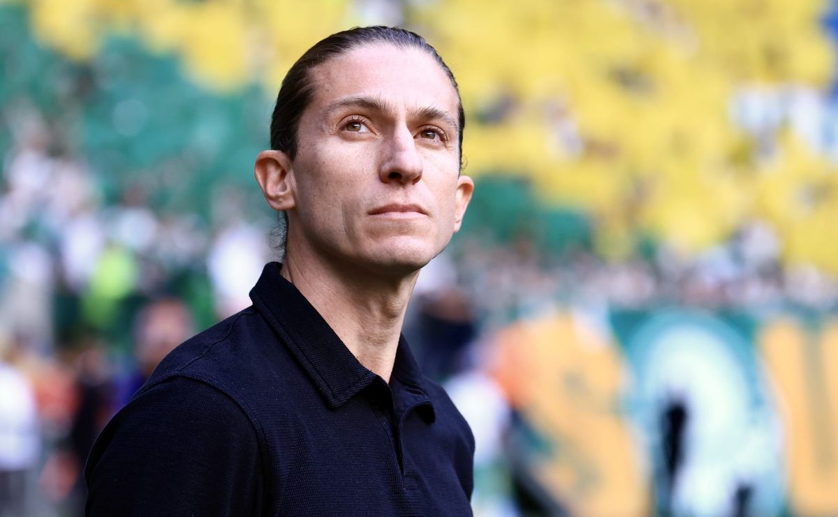 Filipe Luís crava que time do Palmeiras de Abel Ferreira passa por ansiedade em 2025