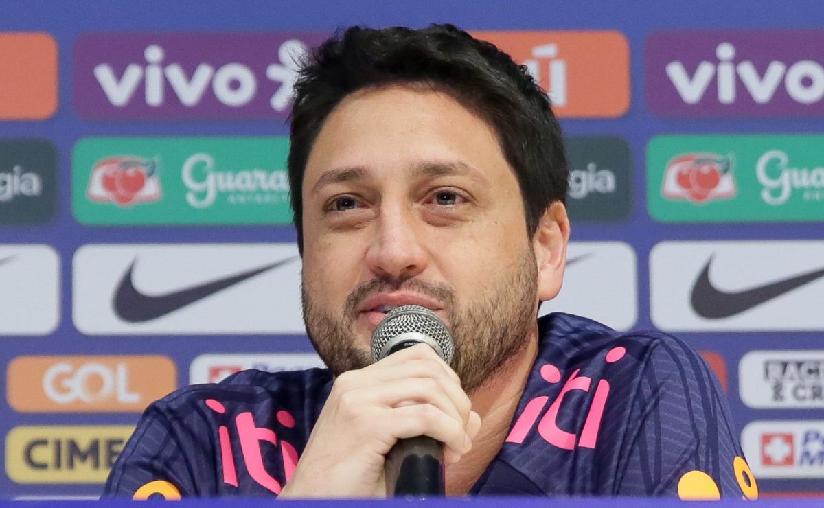 Jogadoras da Seleção Feminina abrem o jogo sobre Arthur Elias e revelam a transformação no time