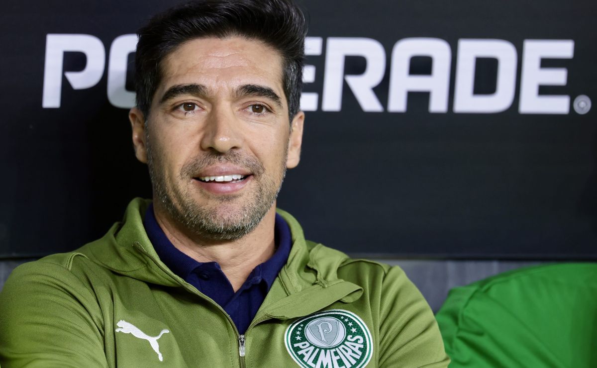 Abel Ferreira descarta reforços para o Mundial, mas pede substituto para Estêvão no Palmeiras