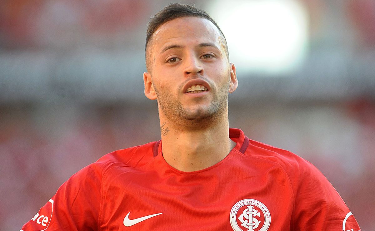 Fluminense faz proposta por Nico López, atacante ex-Internacional