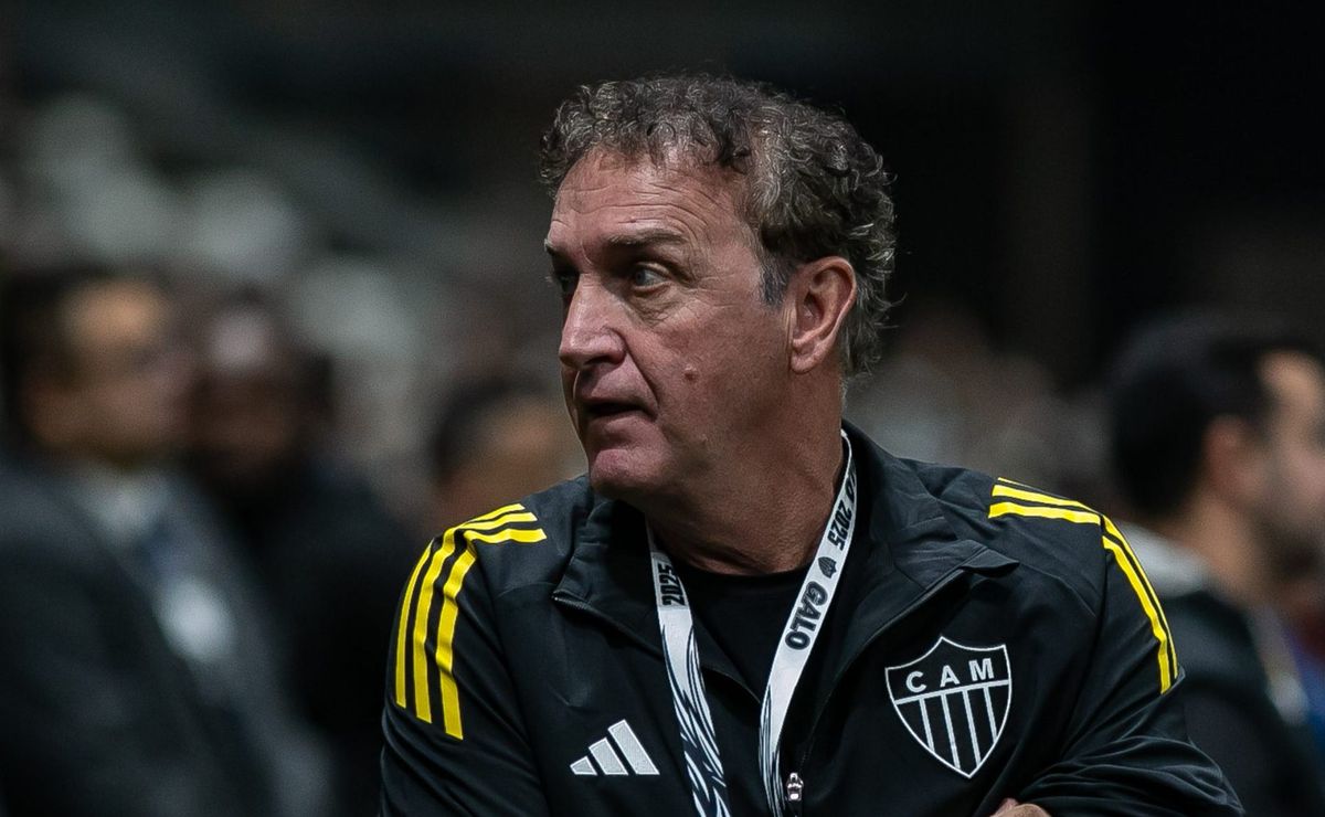 Cuca evita cobrar SAF do Atlético-MG, mas faz alerta importante: “Temos que ir ao mercado”