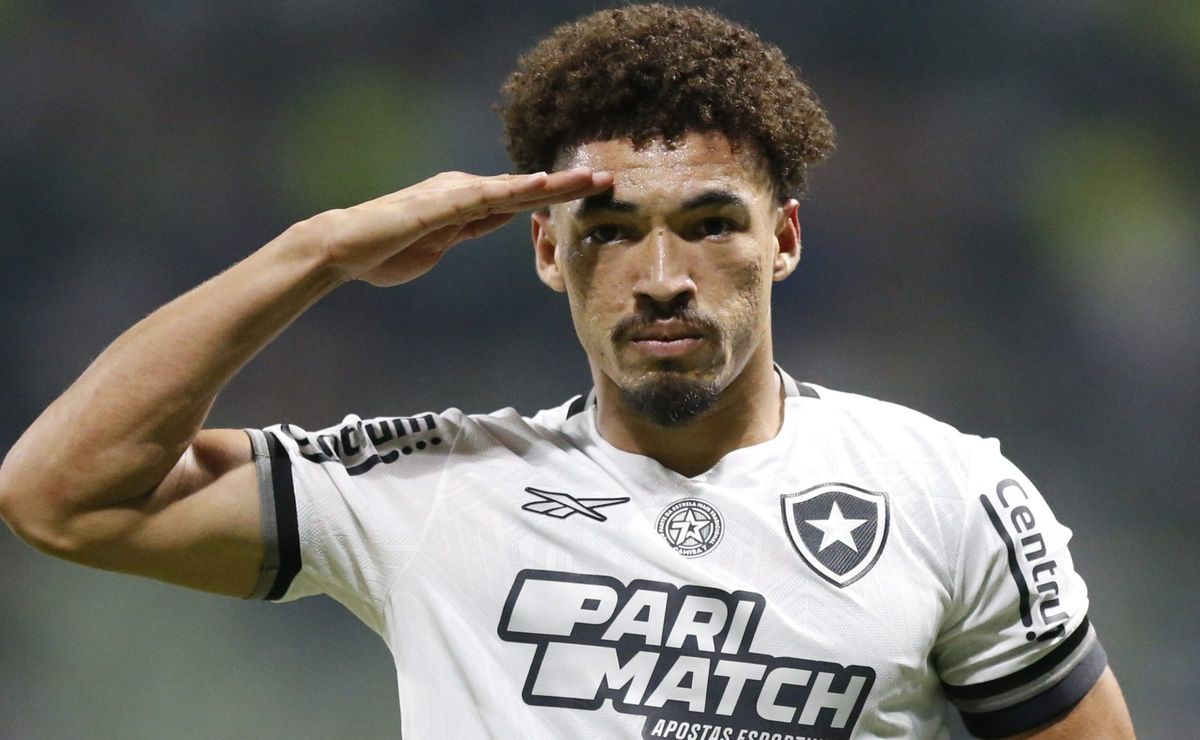 Adryelson chegando ao Grêmio tem negociação e Alberto Guerra aceita envolver Gustavo Martins