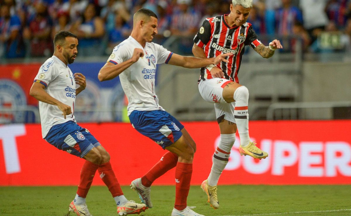 São Paulo nunca perdeu para Rogério Ceni como técnico em confrontos diretos