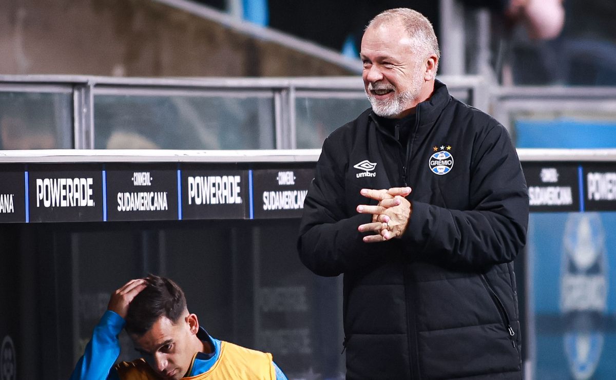 Escalação do Grêmio: Mano Menezes tem tem dúvida na defesa para encarar o Juventude