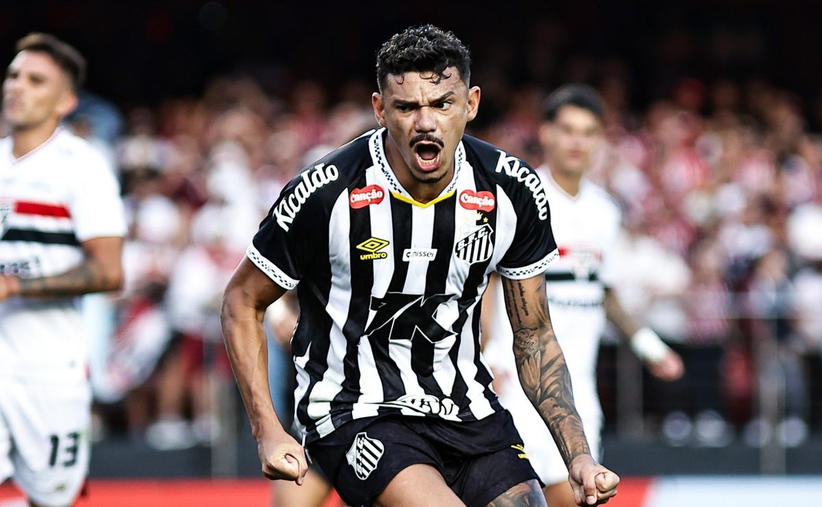 Tiquinho Soares comenta sobre enfrentar o seu ex-clube pela primeira vez ” Espero me sair bem”
