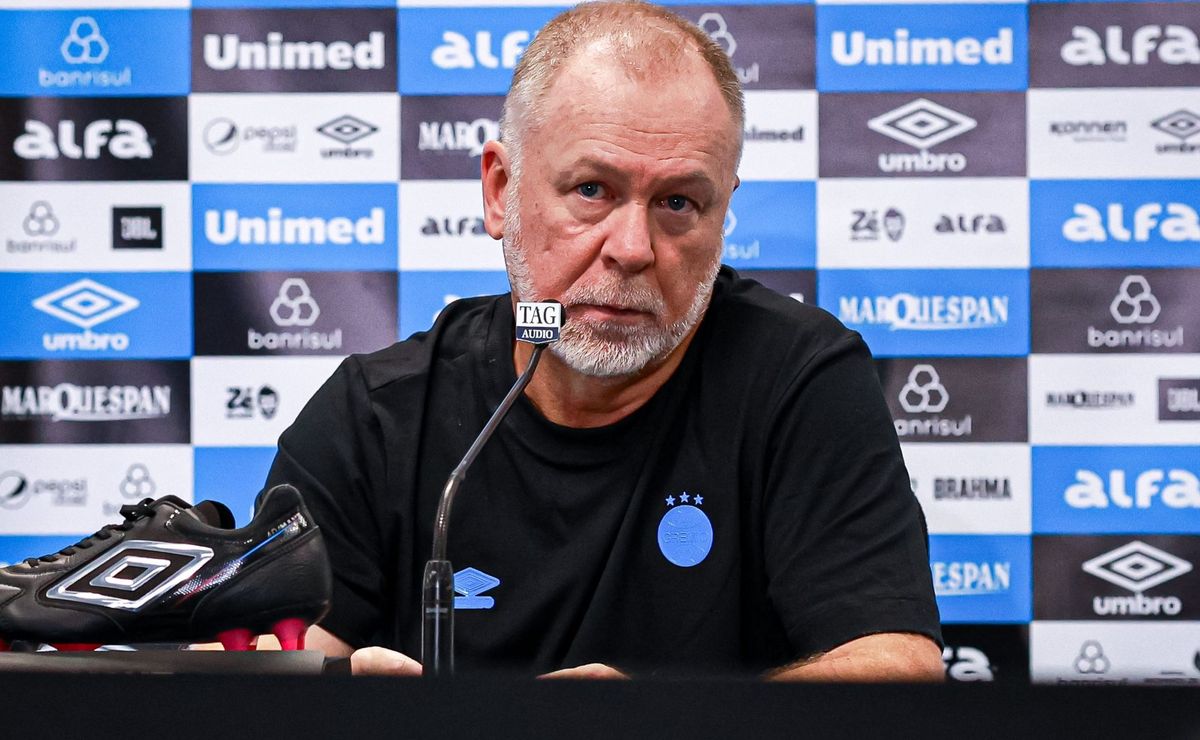“Podemos mais”; Mano Menezes elogia elenco do Grêmio contra o Juventude, mas ressalta próximos jogos