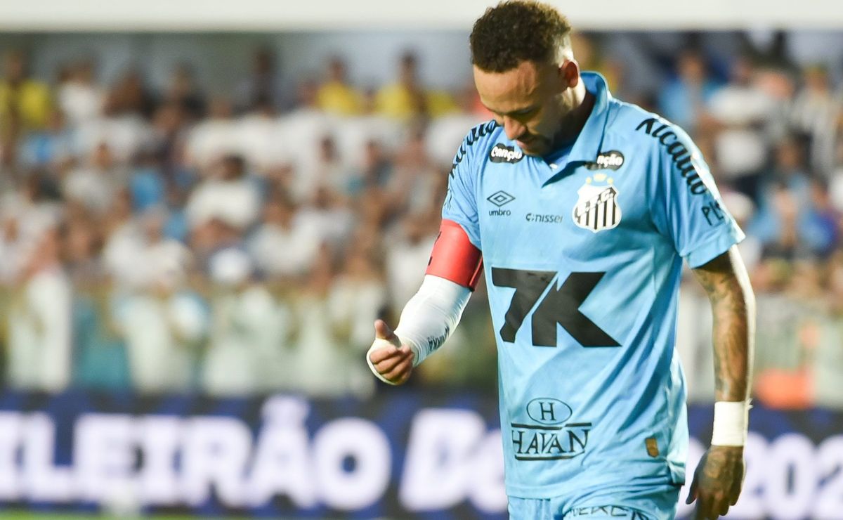 “Fez o gol e foi ali✋🏼😝🤚🏼”; Botafogo provoca Neymar após expulsão do camisa 10 do Santos