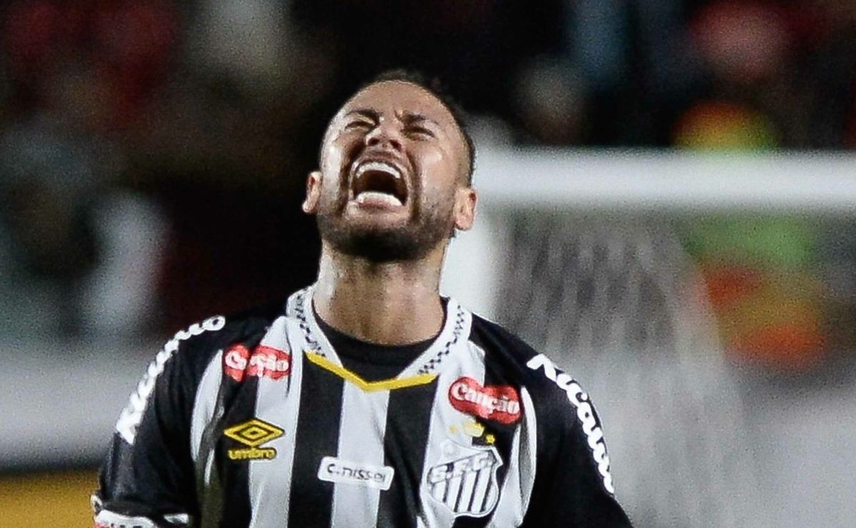 “Pode colocar na minha conta”; Neymar desabafa após expulsão em Santos x Botafogo, mas critica árbitro