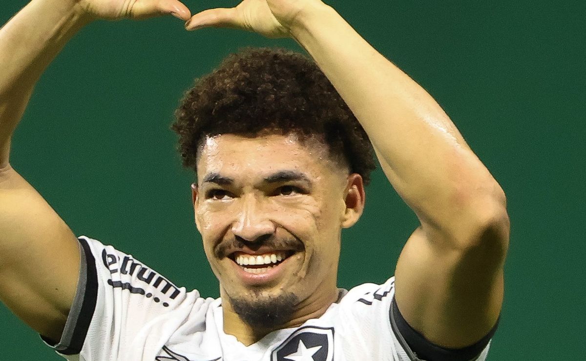 Zagueiro Adryelson contratado pelo Grêmio tem atualização e negócio fica próximo de acontecer