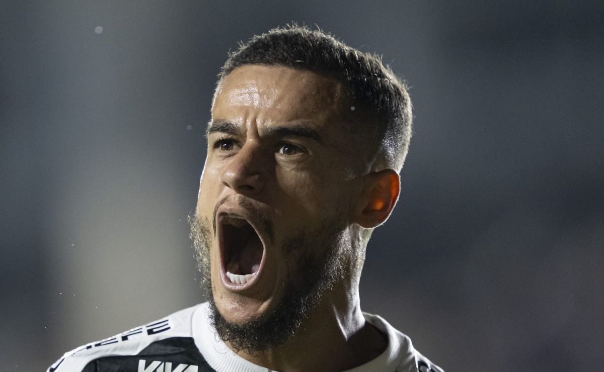 Coutinho ainda aguarda decisão do Vasco sobre sua permanência no Clube