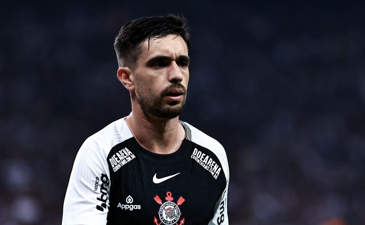 Com Coronado, Corinthians prepara lista de saídas com 12 jogadores que não agradaram Dorival Júnior