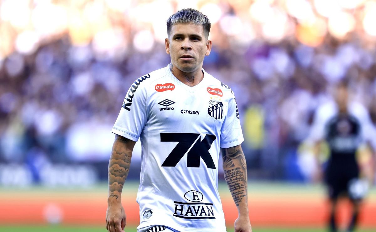 Santos tenta usar Data Fifa para ter força máxima contra o Fortaleza