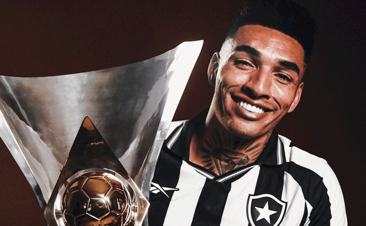 Botafogo anuncia novo uniforme para a temporada 2025/26; veja como ficou