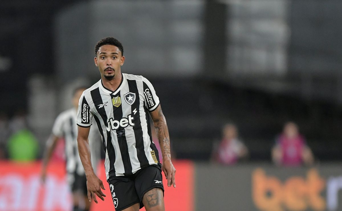 Vitinho consta como vice-líder em desarmes do Botafogo no Brasileirão Betano