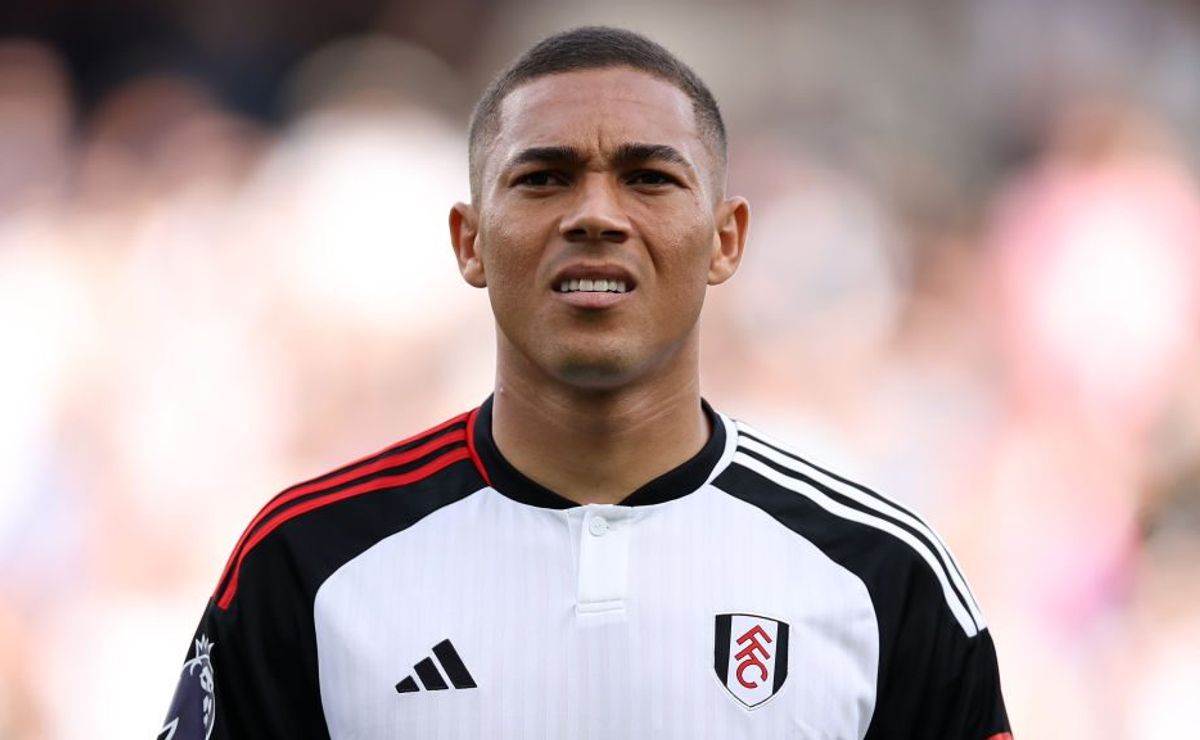 Especulado no Fluminense, Carlos Vinícius deixará o Fulham e ficará livre no mercado