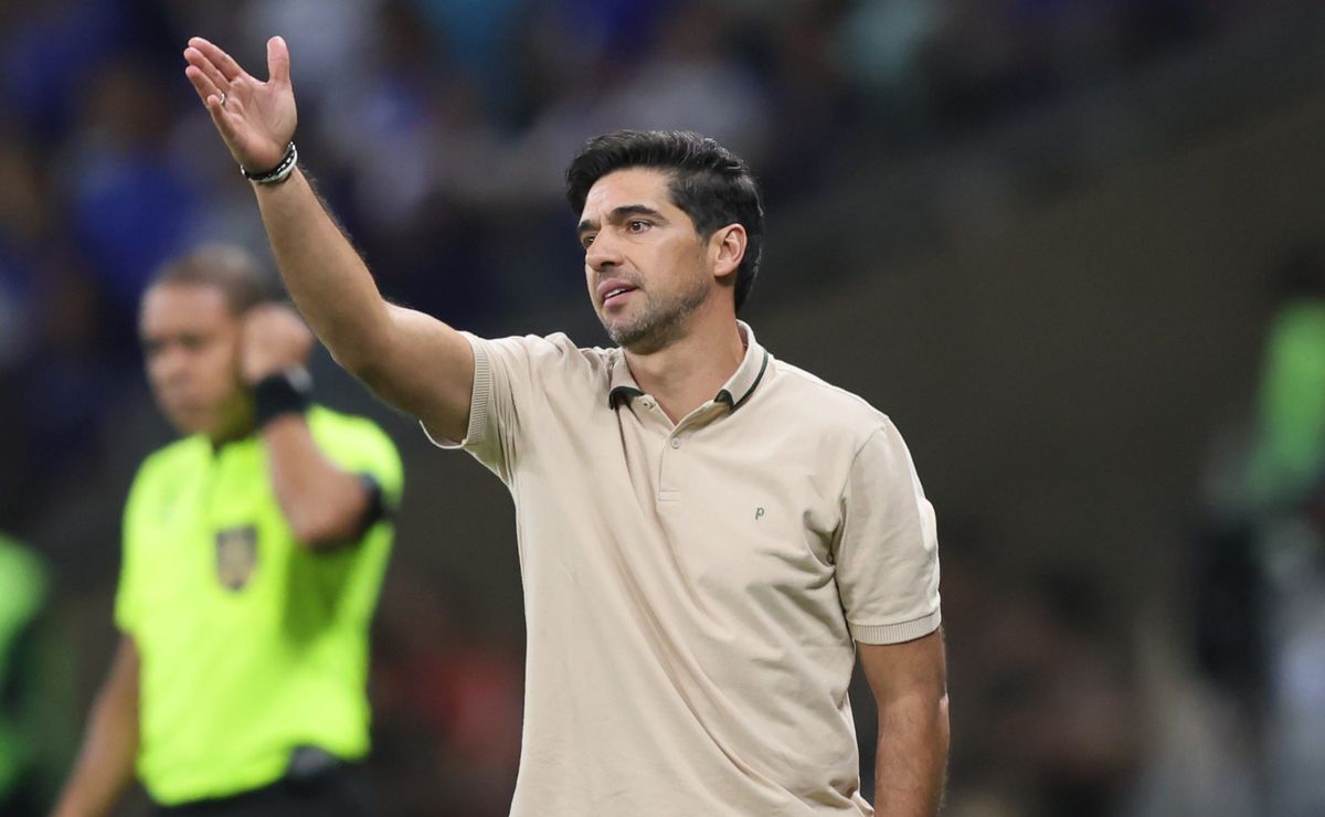 Palmeiras sofre quatro gols em dois jogos e acende alerta na defesa antes do Mundial