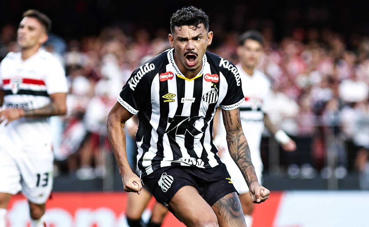Tiquinho Soares, Diego Costa e +: São Paulo busca centroavante ideal e veta alguns