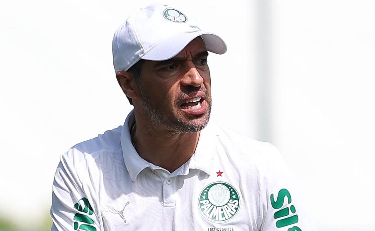 Abel Ferreira mira problemas que preocupam Palmeiras no Mundial de Clubes; Pênaltis, defesa vulnerável e + 2 desafios