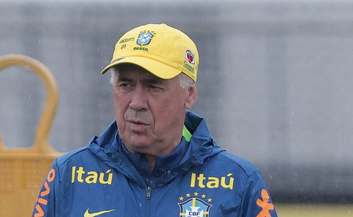 Ancelotti fica impressionado com qualidade técnica de Estevão e atacante será titular na Seleção Brasileira