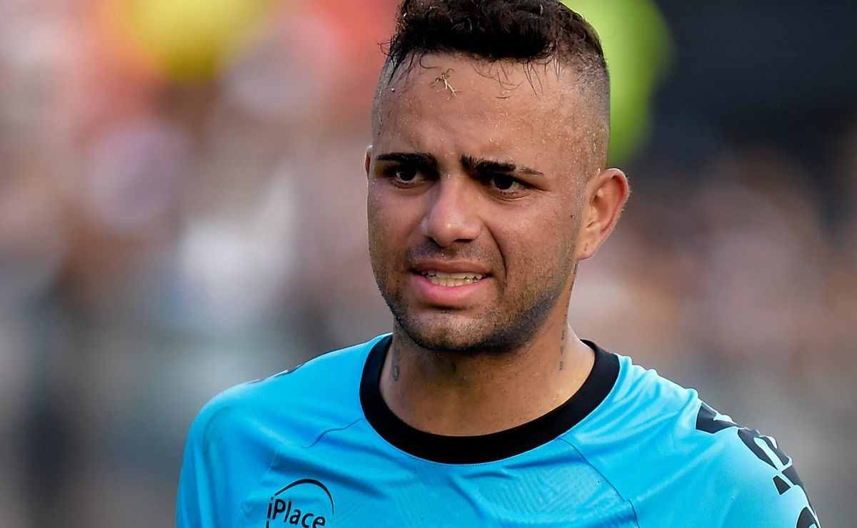 1 ano sem jogar, Luan tem decisão de carreira exposta e ídolo do Grêmio cogita aposentadoria