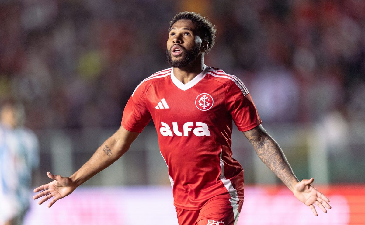 Inter sondou atacante Helinho, ex-São Paulo, que atua no México, para vaga de Wesley