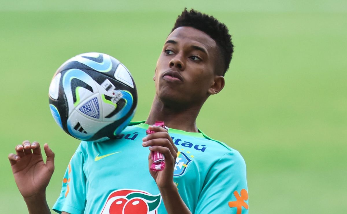 Estevão encanta Ancelotti, mas não o torcedor da Seleção Brasileira após jogo contra Equador  