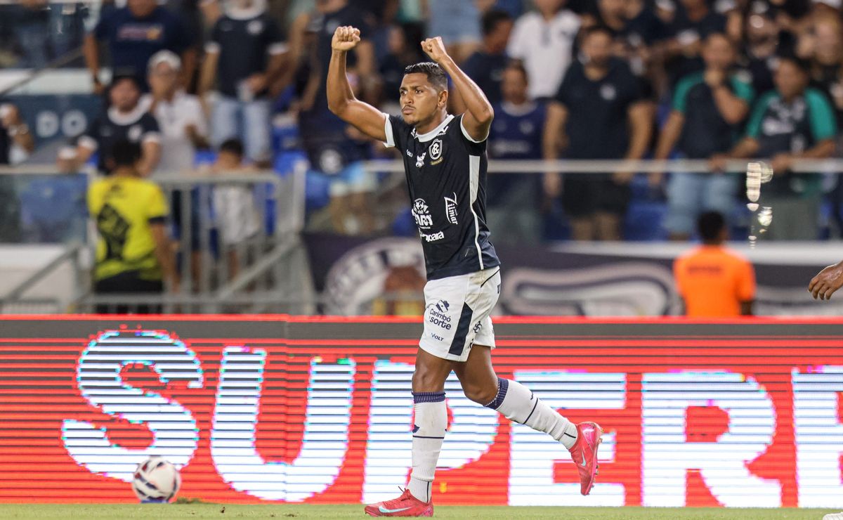 Vasco sonda artilheiro da Série B Pedro Rocha, mas negociação ainda não avançou