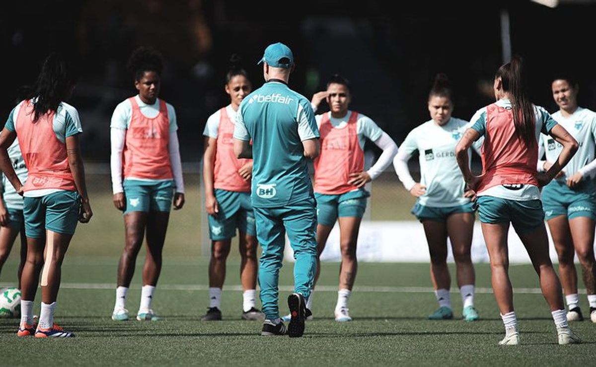 Cruzeiro corre contra o tempo para ter reforços no mata-mata do Brasileirão Feminino