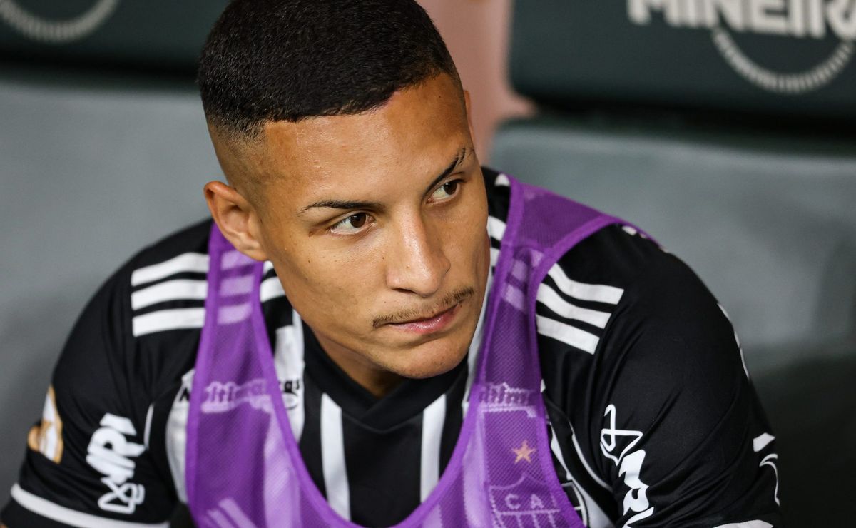 Guilherme Arana e +3 do Atlético-MG devem receber ofertas em breve, revela Heverton Guimarães