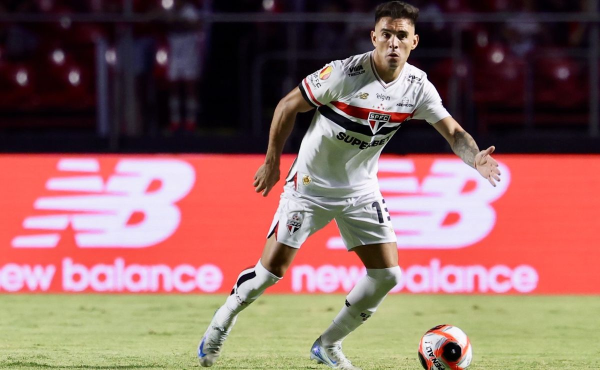 Enzo Díaz amplia sequência como titular e se firma no São Paulo de Zubeldía