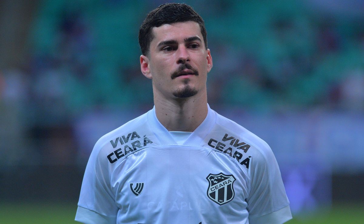 Rômulo se decepciona no Ceará e baixa minutagem chega até Abel no Palmeiras