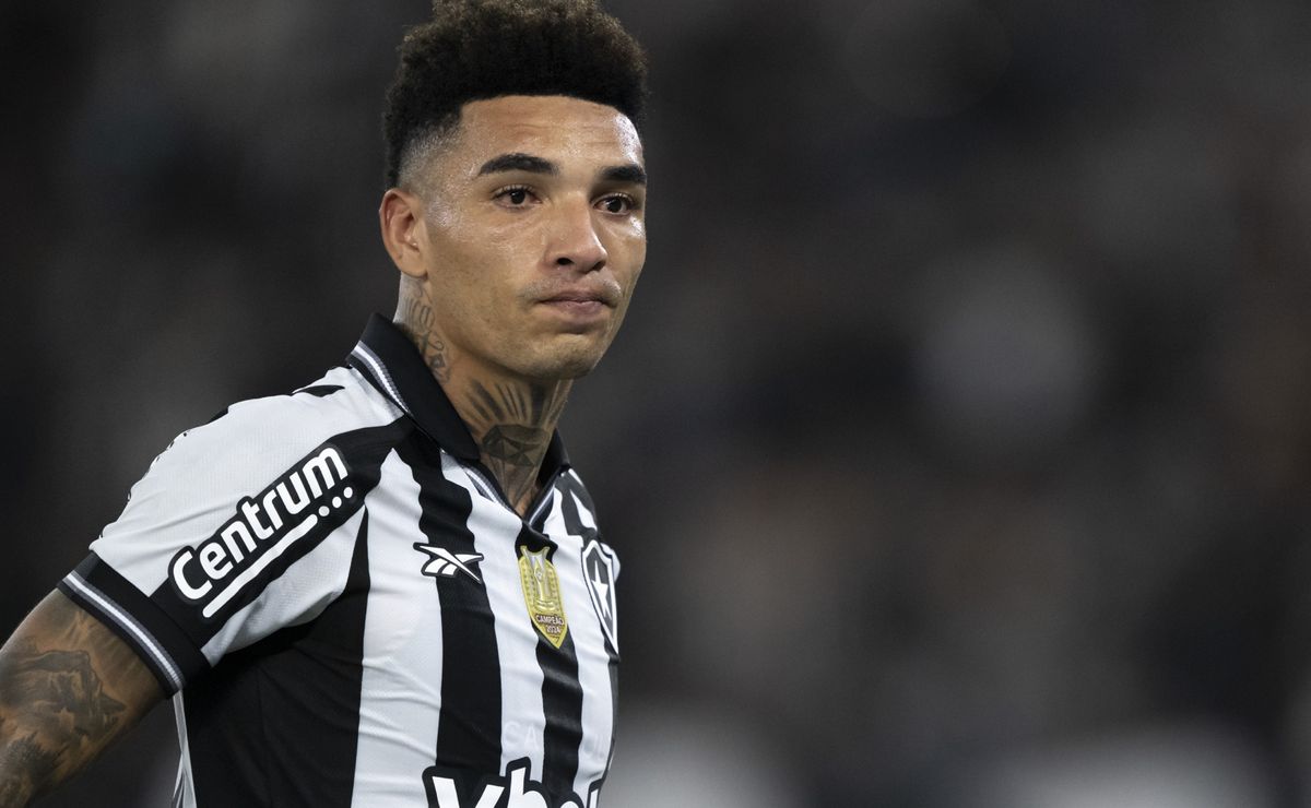Juca Kfouri se posiciona contra negociação de Igor Jesus pelo Botafogo