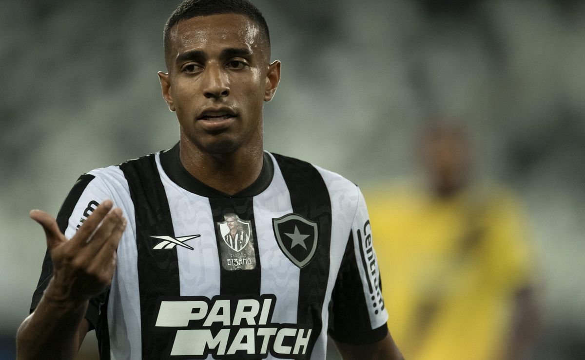 “Estou aberto a propostas”; Victor Sá cita interesse do Vasco e deixa futuro em aberto