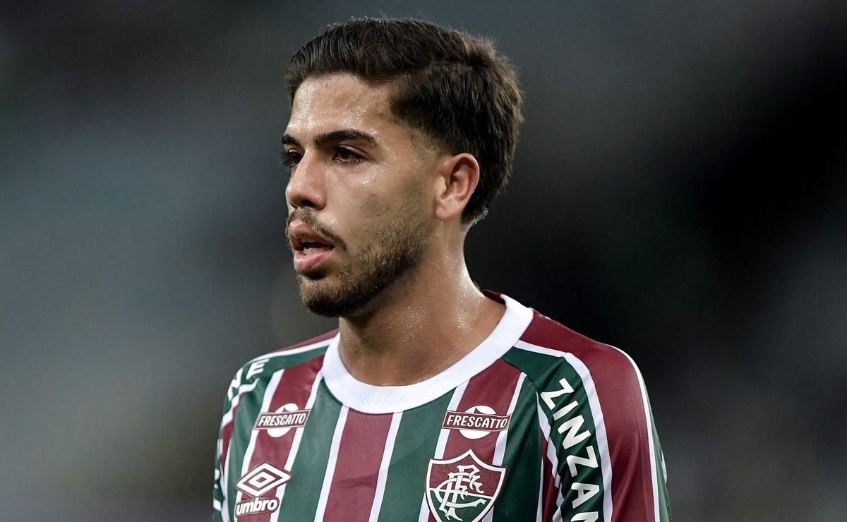 Nonato despista sobre contratações no Fluminense e garante foco total no Super Mundial