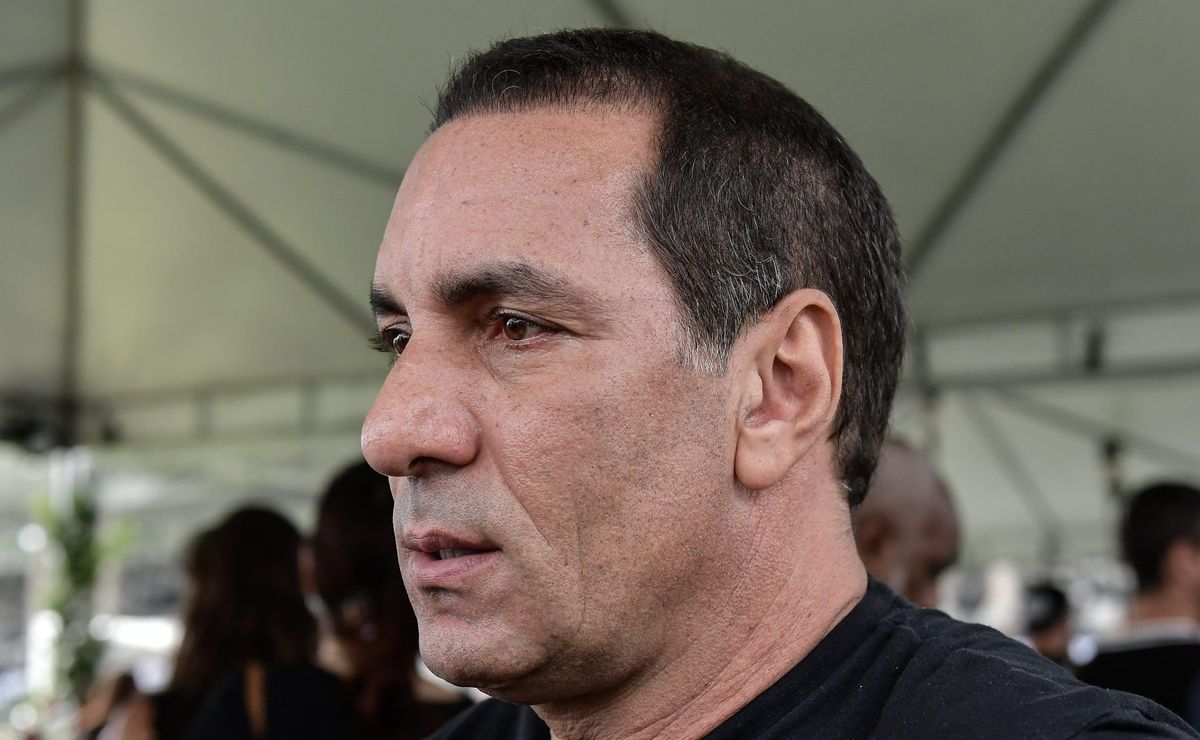 Edmundo responde torcedor ao ser questionado sobre saída de Payet do Vasco: “Eu não mando p… nenhuma”