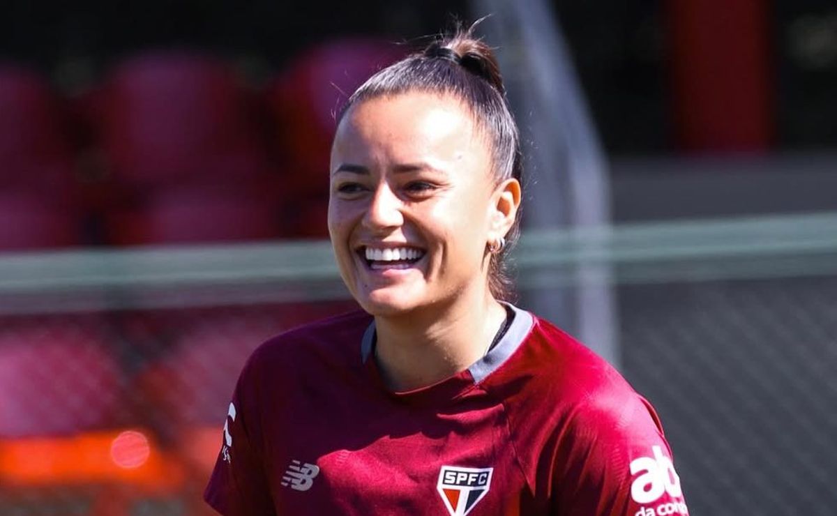 Camilinha, do São Paulo, comemora vaga nas quartas do Brasileirão Feminino: “Vitória da equipe toda!”