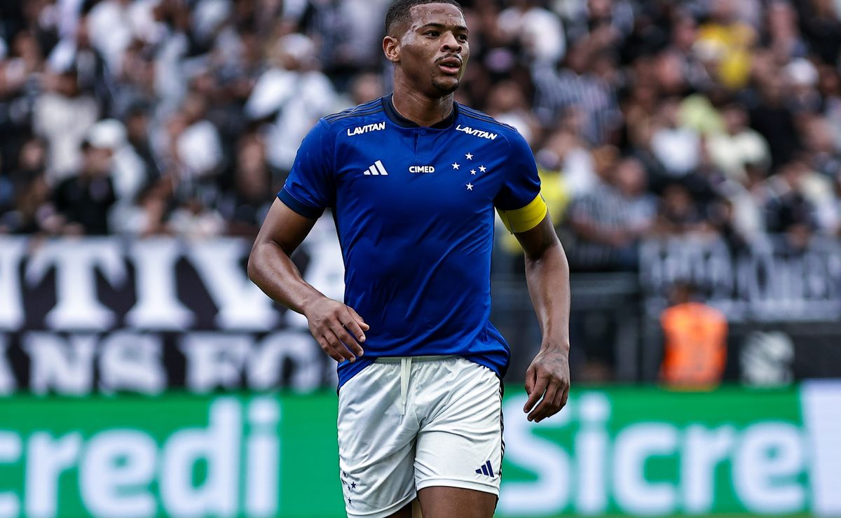 Pedrão, do Cruzeiro, é alvo de clubes estrangeiros e pode ser negociado em breve