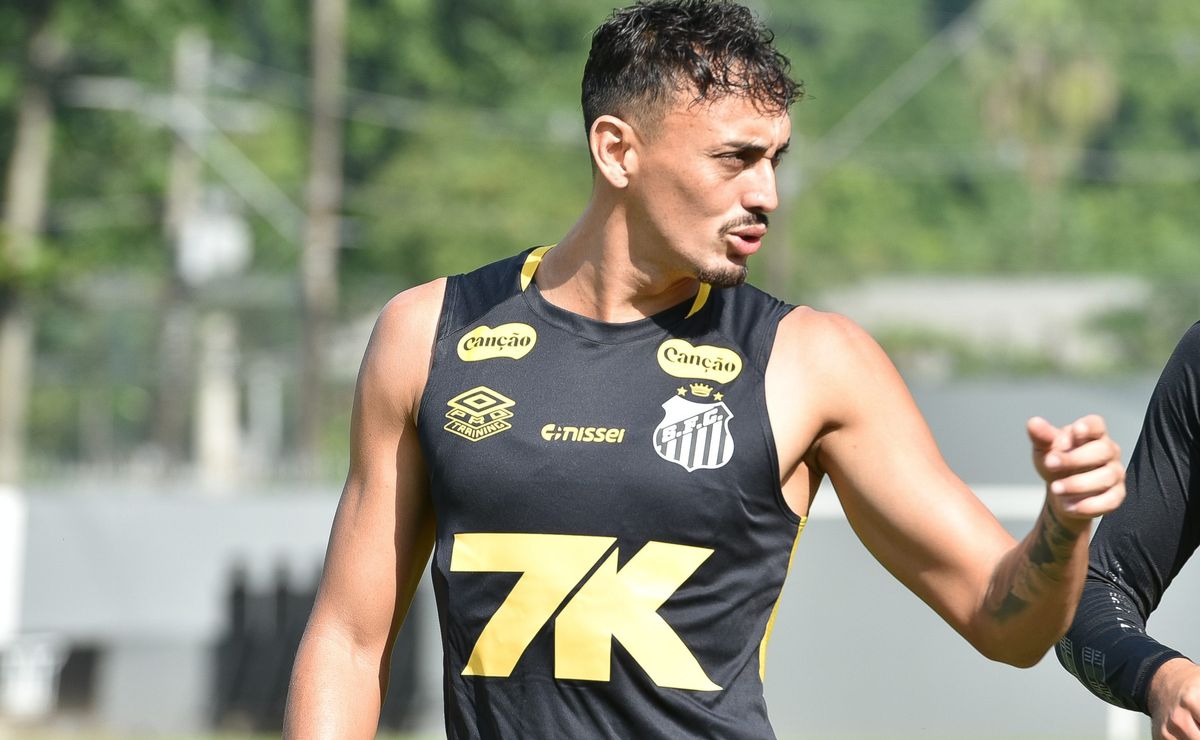 Alexandre Mattos decide manter Diego Pituca no Santos após avaliação do elenco
