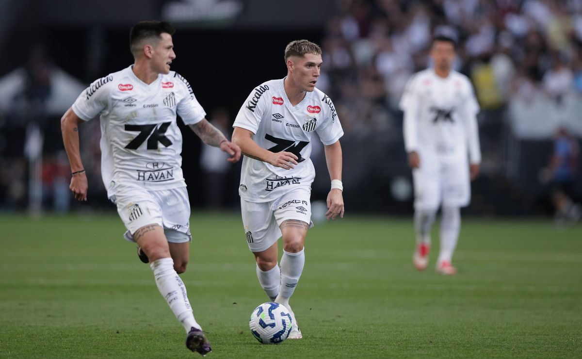 Rollheiser brilha em jogada espetacular e Barreal marca para o Santos contra o Fortaleza