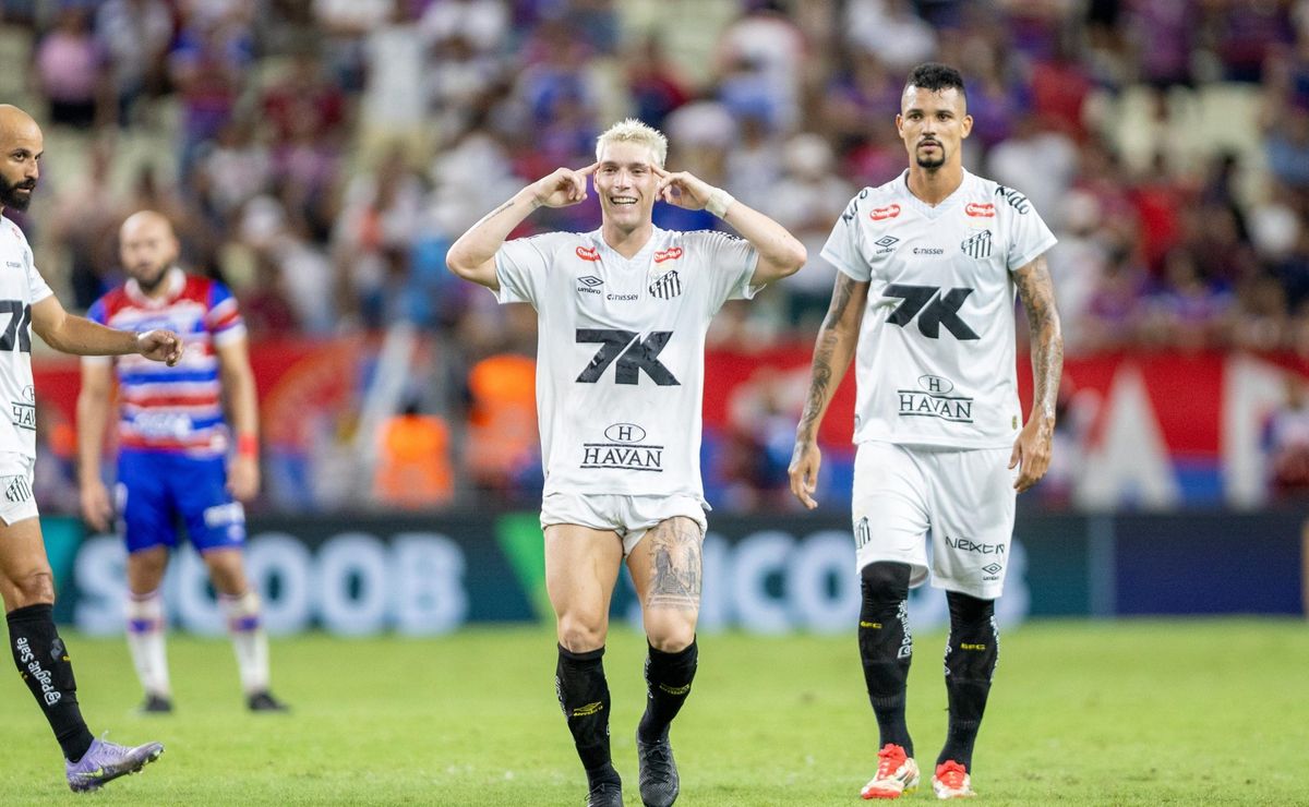 Gol contra polêmico define vitória do Santos e tira brilho de Rollheiser