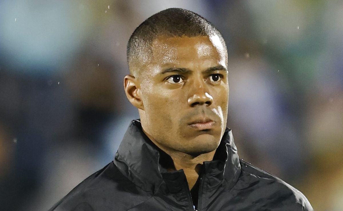 De La Cruz tem situação atualizada para Flamengo x Espérance e deve ser desfalque para Filipe Luís no Mundial de Clubes