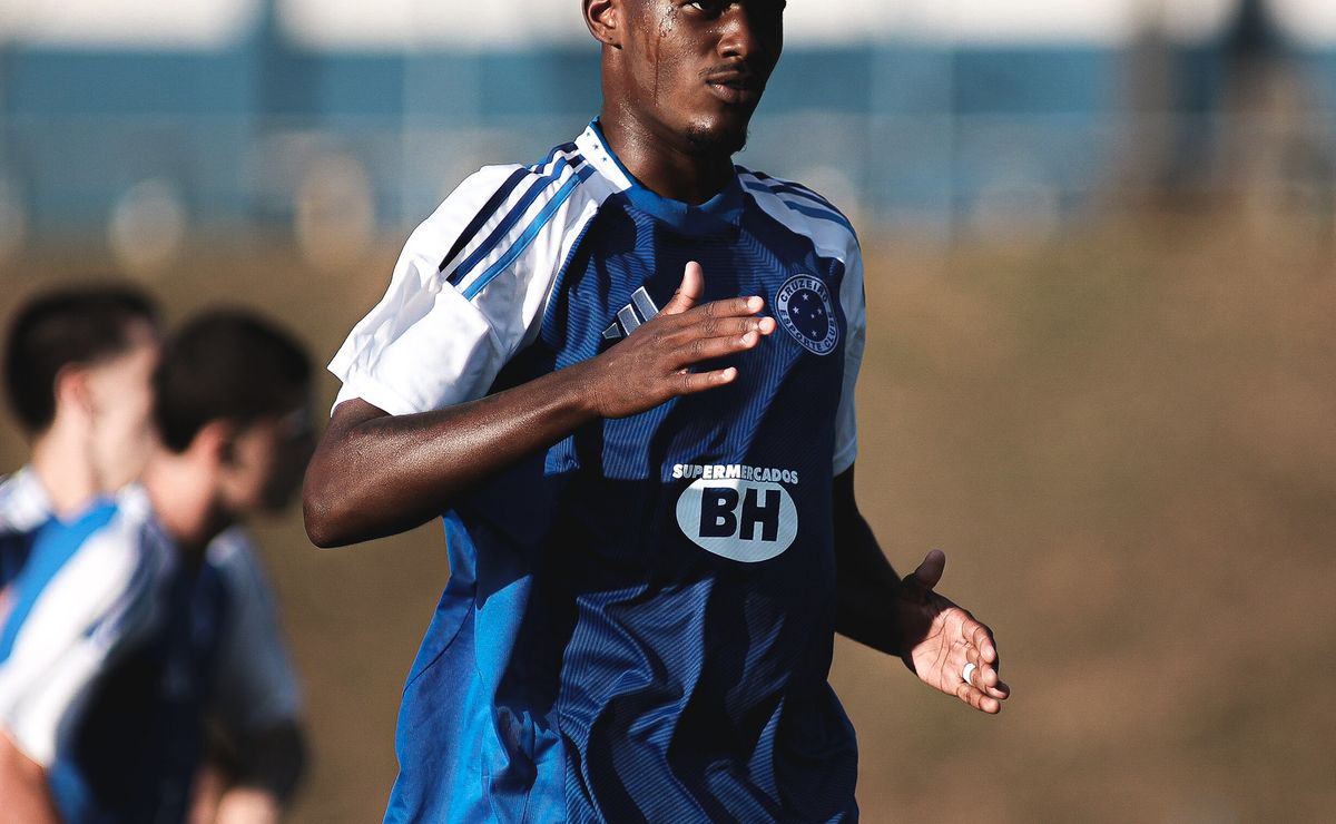Jovem promessa da zaga brilha na base do Cruzeiro e pode ganhar chance com Jardim