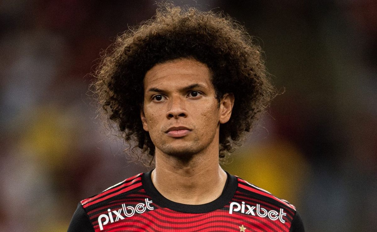 Willian Arão contratado pelo Santos fica próximo de acontecer e Mattos deve finalizar acordo