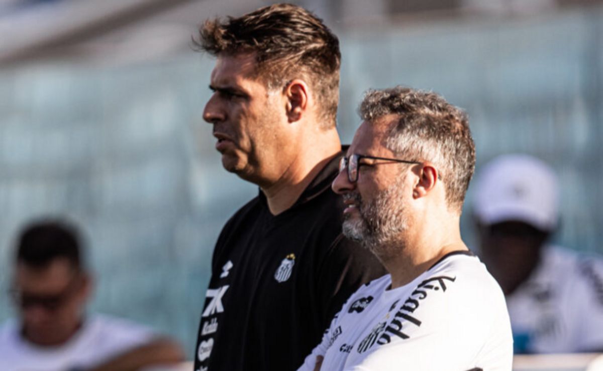 Alexandre Mattos e Gustavo Ferreira acompanham vitória das Sereias na Vila