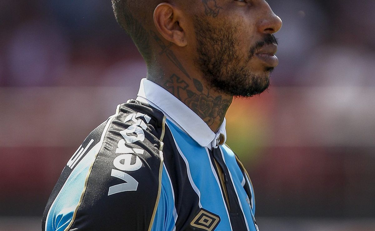 Ex-Grêmio, Paulo Miranda, está perto de reforçar o Mixto após 720 dias de suspensão