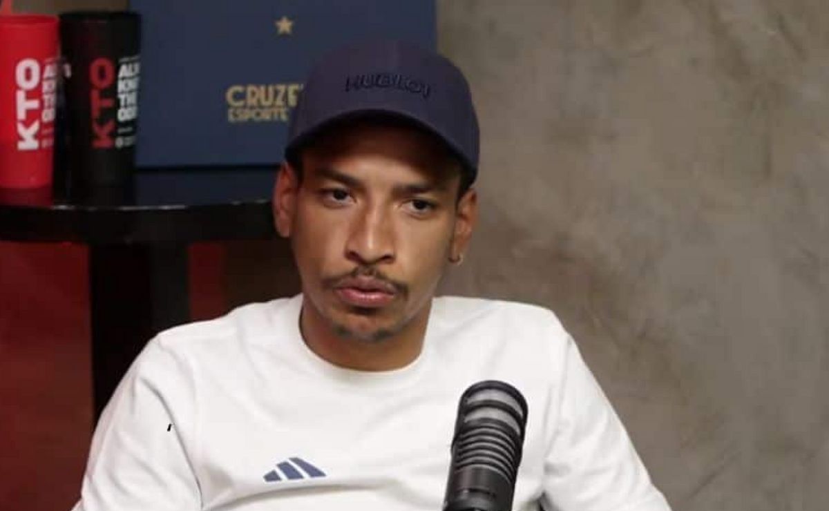 Matheus Pereira toma decisão sobre sair do Cruzeiro e Samuel Venâncio crava que meia está feliz na Raposa