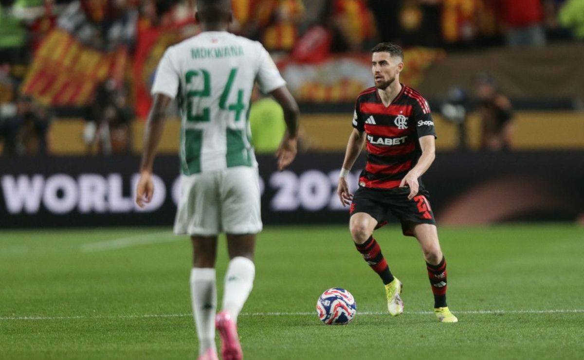 Jorginho tem boa atuação na estreia e se destaca com ótimos números em Flamengo x Esperánce